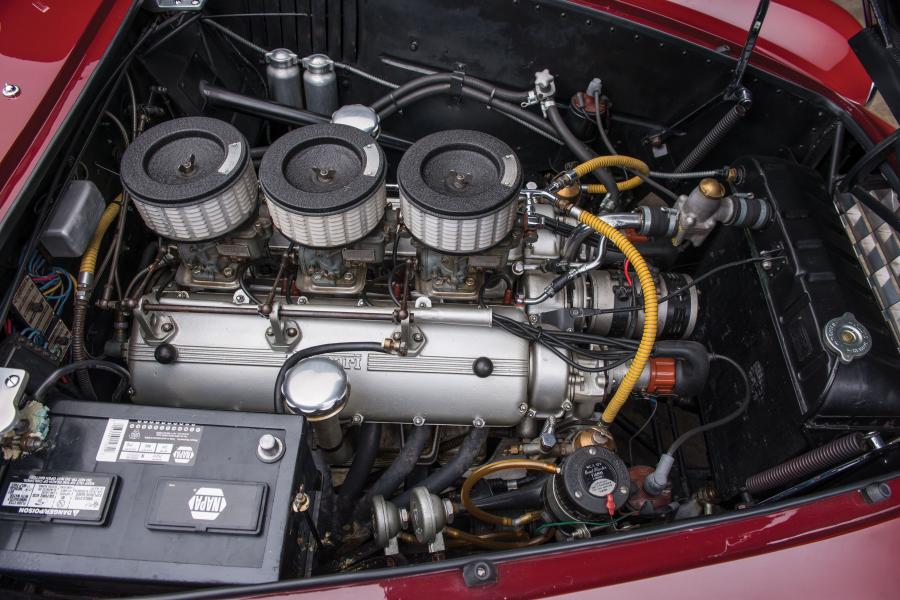Моторный отсек Ferrari 250 Europa GT Coupe 1954 года  (фото 15 из 63)